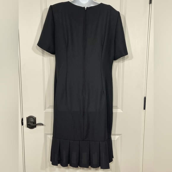 Little Black dress by Leslie Fay collection - Picture 4 of 7